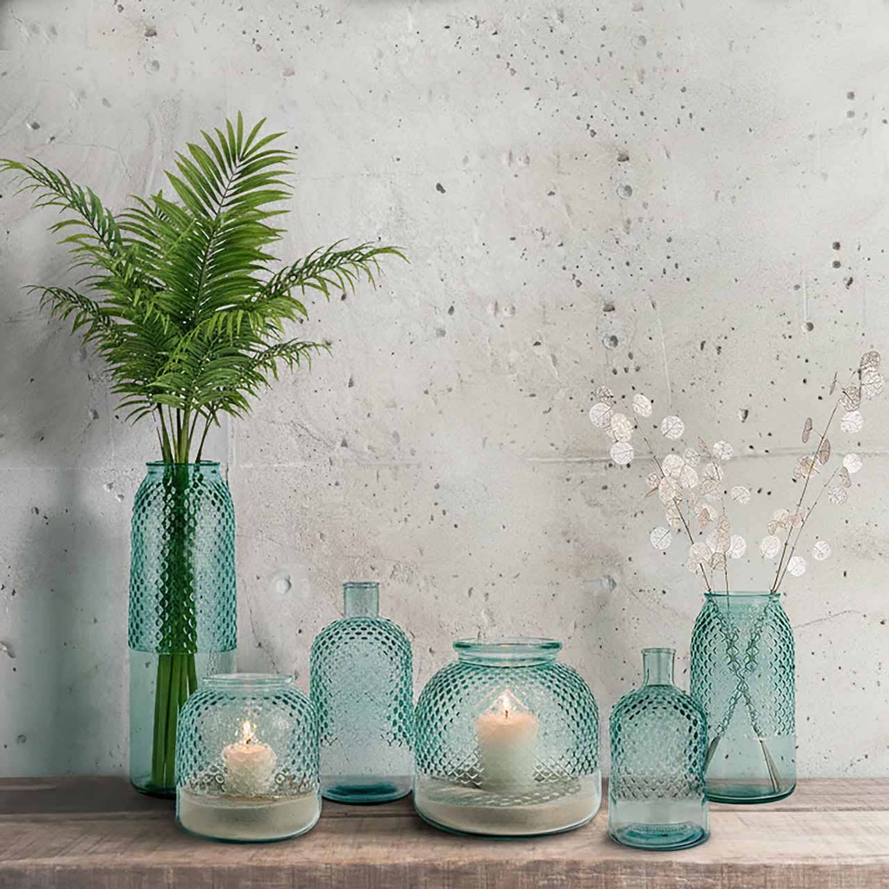 Couronne Co. - Wholesale Vase - Diamond Glass Hurricane, 9 ½”4