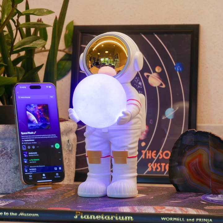 Steepletone UK Ltd – wholesale Speakers – Space Sound - Astronauate Bluetooth Speaker and Mood Light11