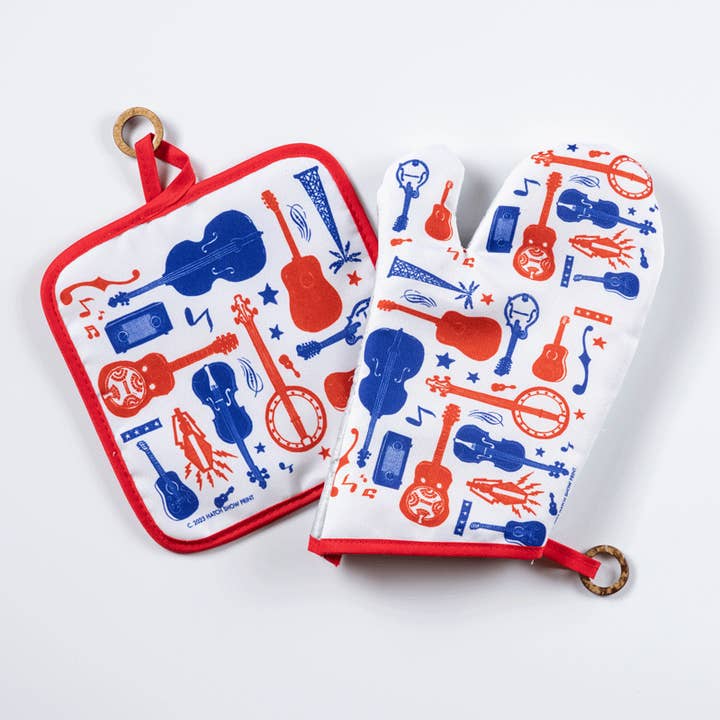 Instrument Pattern Oven Mitt & Potholder Set for wholesale by Hatch Show Print