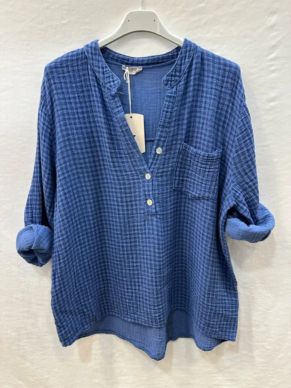 Mimi & Gogo – Großhandel Bluse – Damen – Vichy-Baumwoll-Gauze-Bluse mit tunesischem Kragen von Mimi & Gogo9