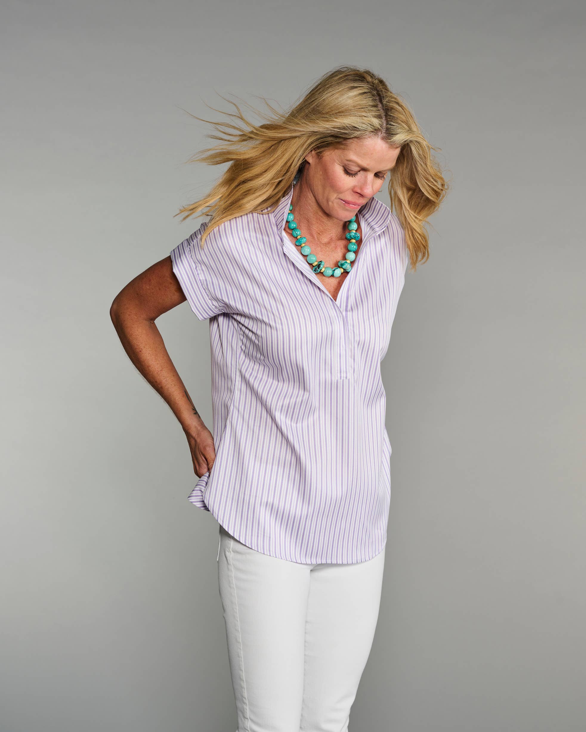 Morado La Blusa de Liga con Mangas Cap en Dúo de Rayas Lavanda de venta al por mayor en Faire2