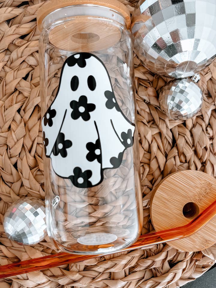Verre à café glacé floral rétro Halloween Spooky Ghost pour la vente par Wild Souls Co