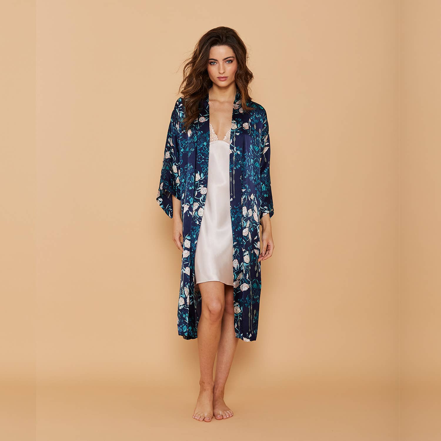 Genevie - Vendita all'ingrosso Vestaglia - Donna - Delphine - Accappatoio a kimono in seta2