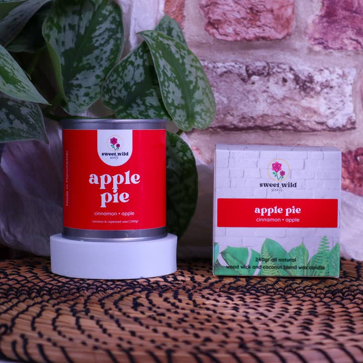 Natural Wax Candle Apple Pie with box - Christmas Candle for wholesale by Sweet Wild Scents