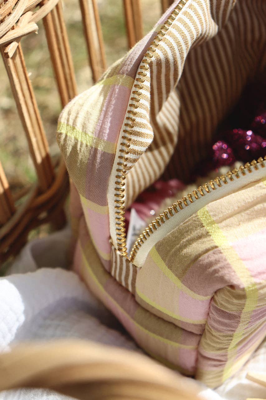 Maho - Wholesale Toiletry Bag - Women's - Claudia Seersucker12