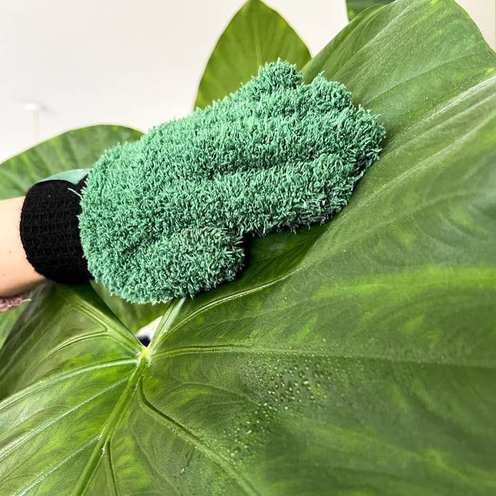 Botanopia - gifts , decor and cards for plant lovers - Wholesale Garden Gloves - Leaf Love Gloves - Microfiber dusting gloves for plants