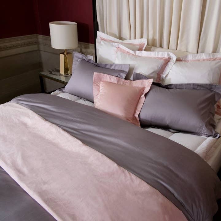 Crown Goose - Wholesale Bedding Set - Sopor Collection, Classic Gray King1