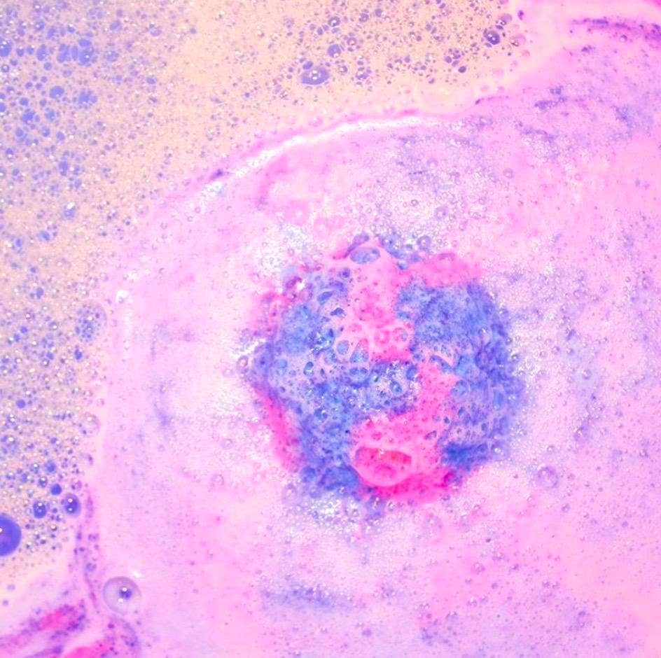 BeYOUtiful Bath* Body * Burn - Wholesale Bath Bomb/Fizz - Lilac Bath Bomb0
