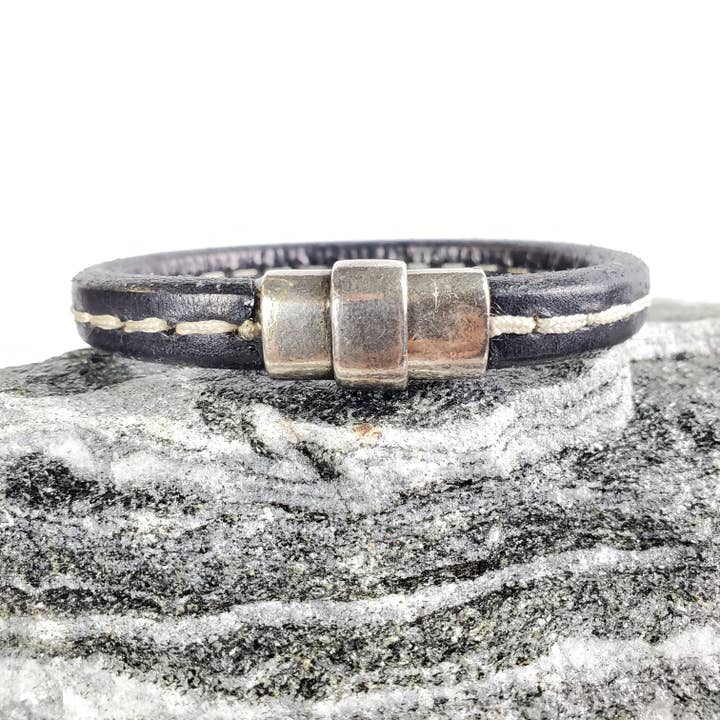 Lenny læder armbånd for engroshandel hos C.O.D.E