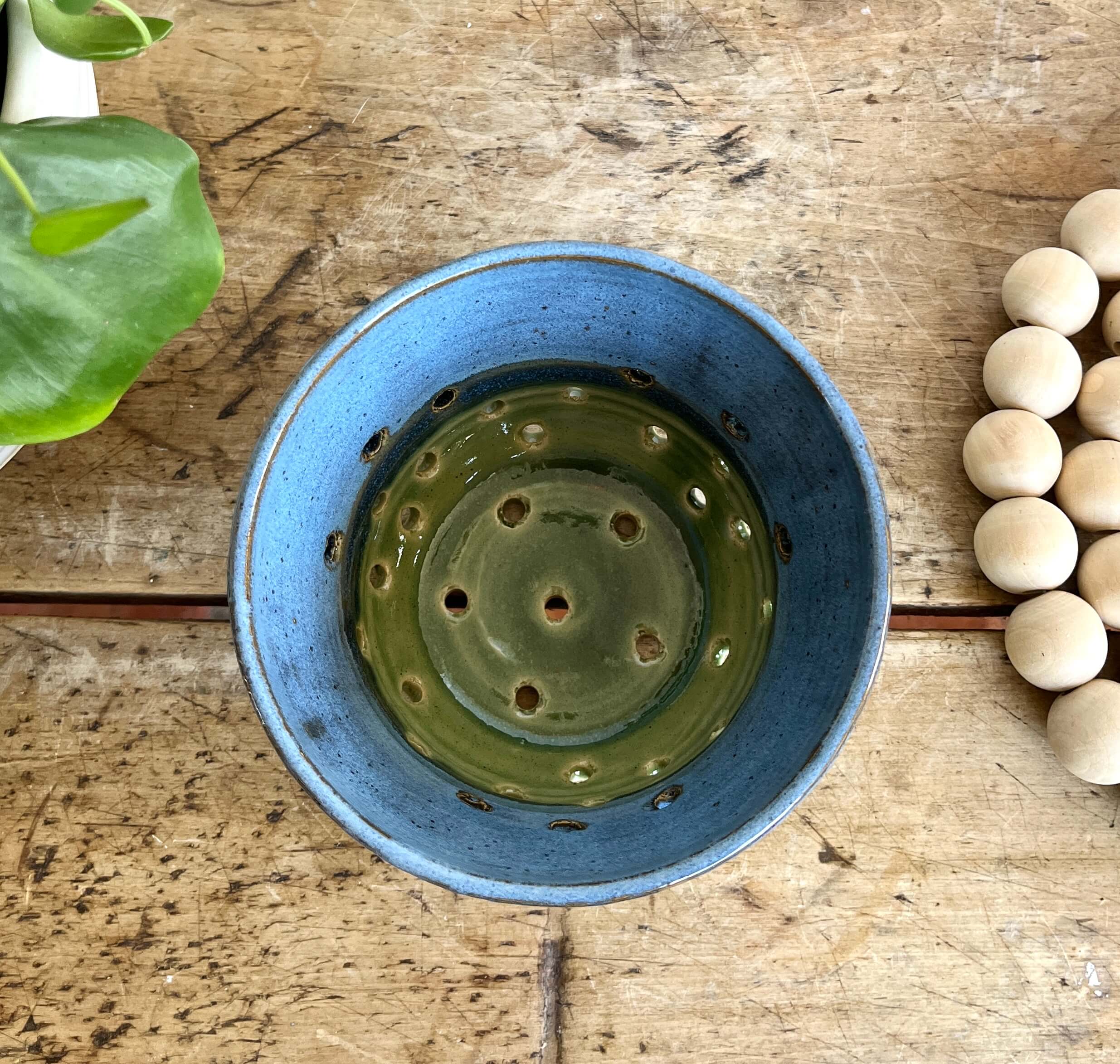 Coastal Clay Co. - Wholesale Colander - Classic Summer Berry Bowl With Saucer - Ceramic Colander24