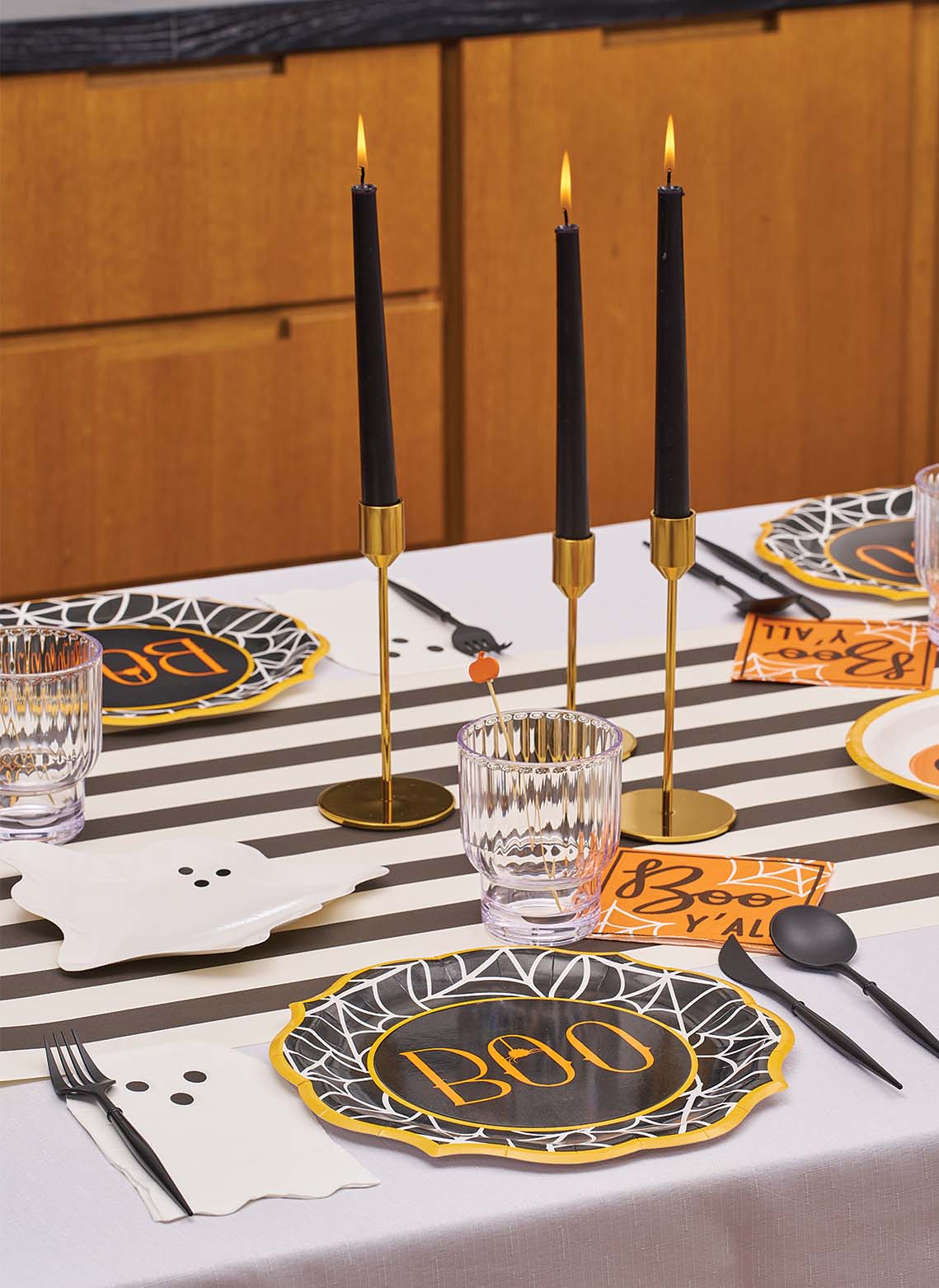 Sophistiplate - Wholesale Assorted cutlery set - All Black Bella Assorted Plastic Cutlery/24pc, Service for 82