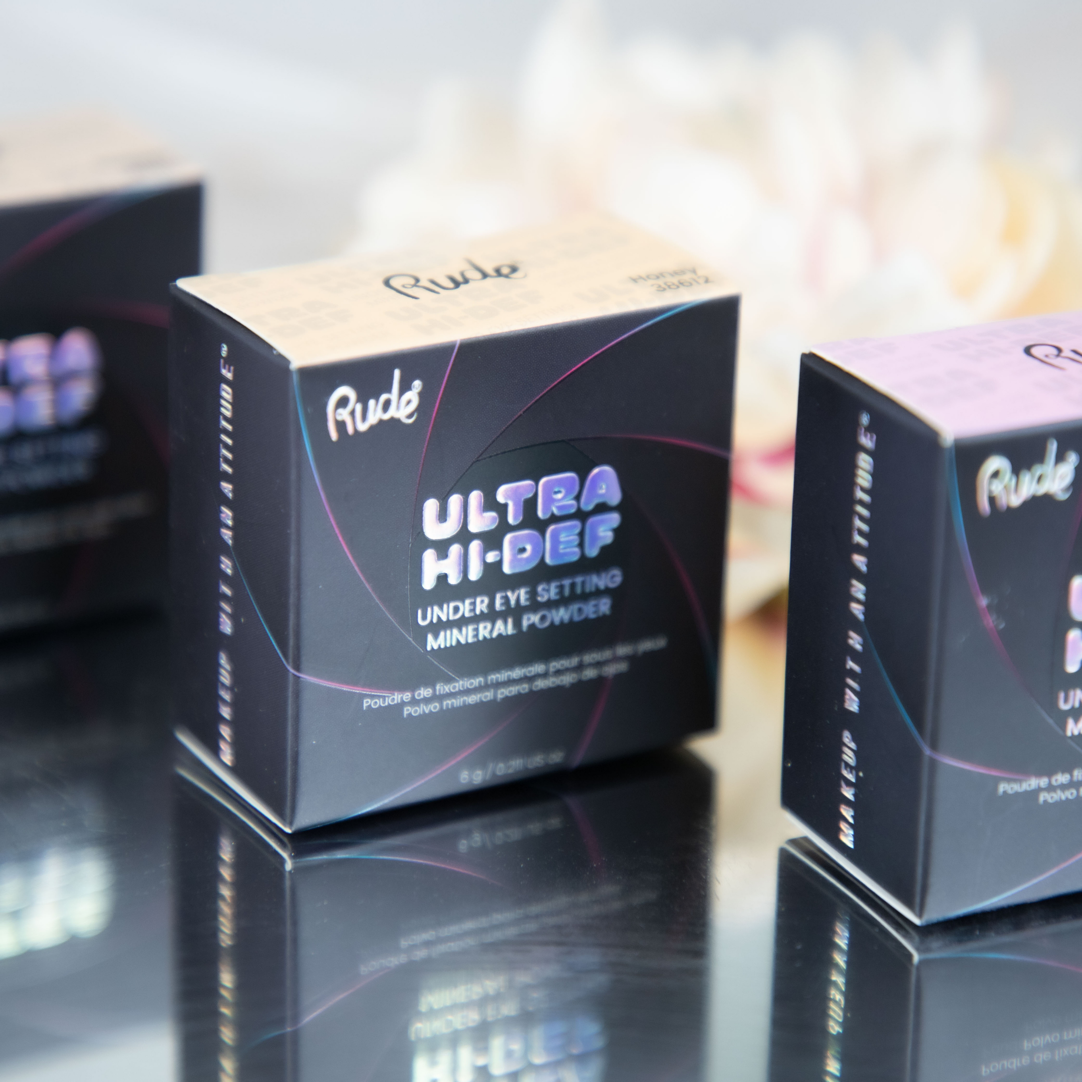 Rude Cosmetics - Venta al por mayor Espráis/polvos fijadores de maquillaje - Polvo mineral fijador de ultra alta definición para debajo de los ojos4