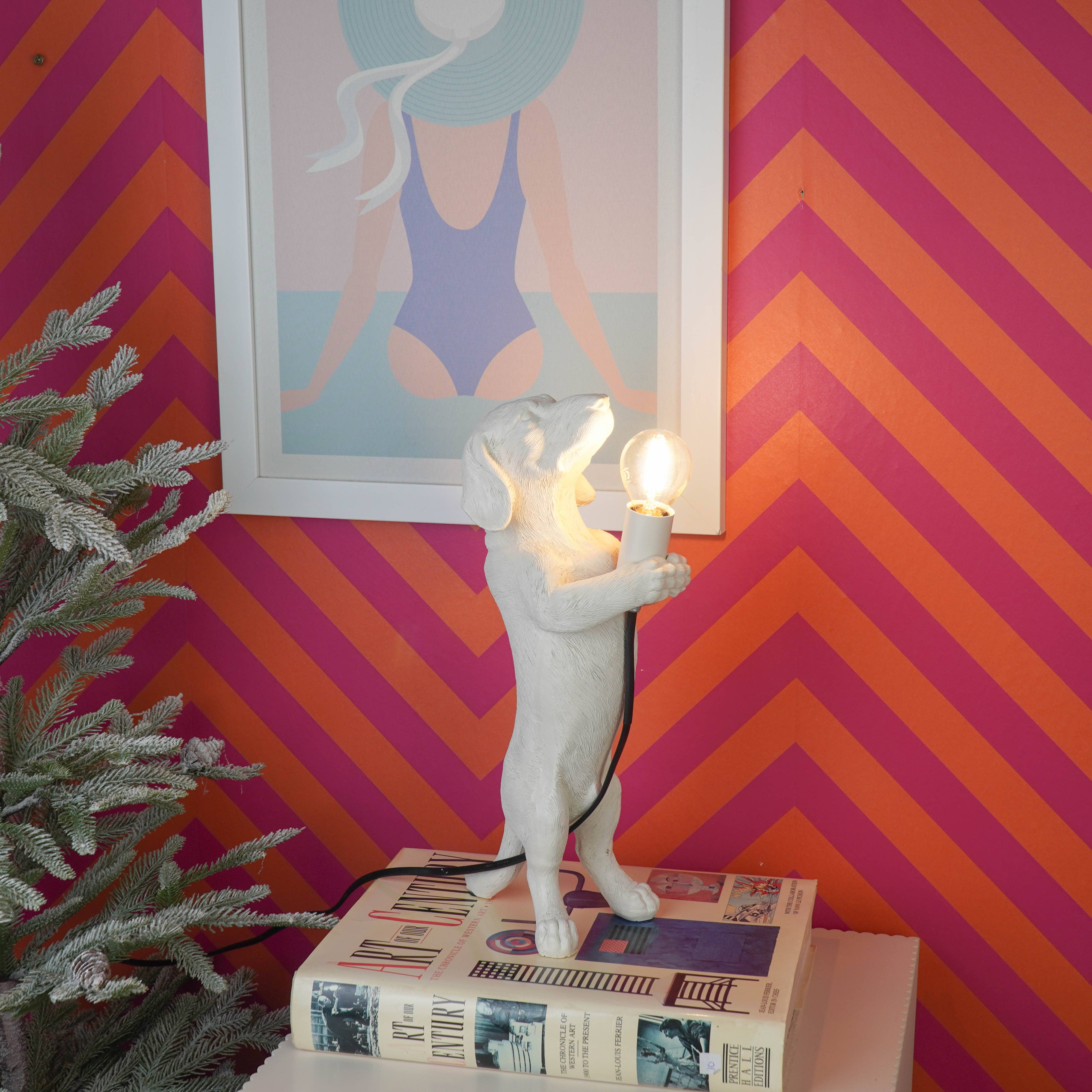 Housevitamin bv - Wholesale Figurine Lamp - Table Lamp - Dachshund Lamp - Polyresin - Cream White - E14 - 10x15x38cm5