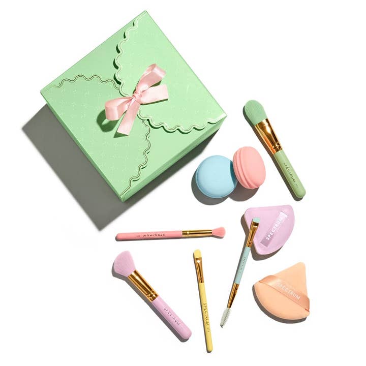 Spectrum Collections - Wholesale Makeup Brush Set - Spectrum Patisserie Box4