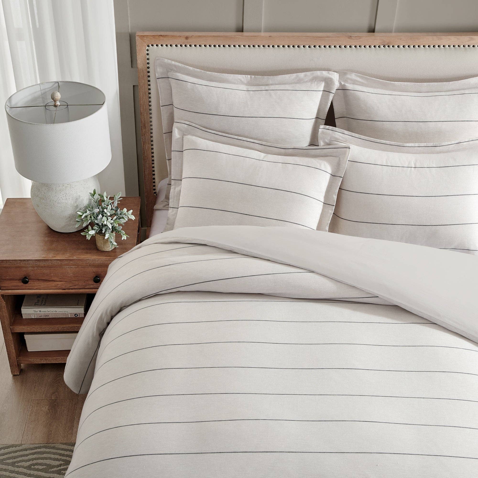 Levtex Home - Vendita all'ingrosso Federe/copricuscino - Set di 2 copricuscini Leo Stripe Black Euro1