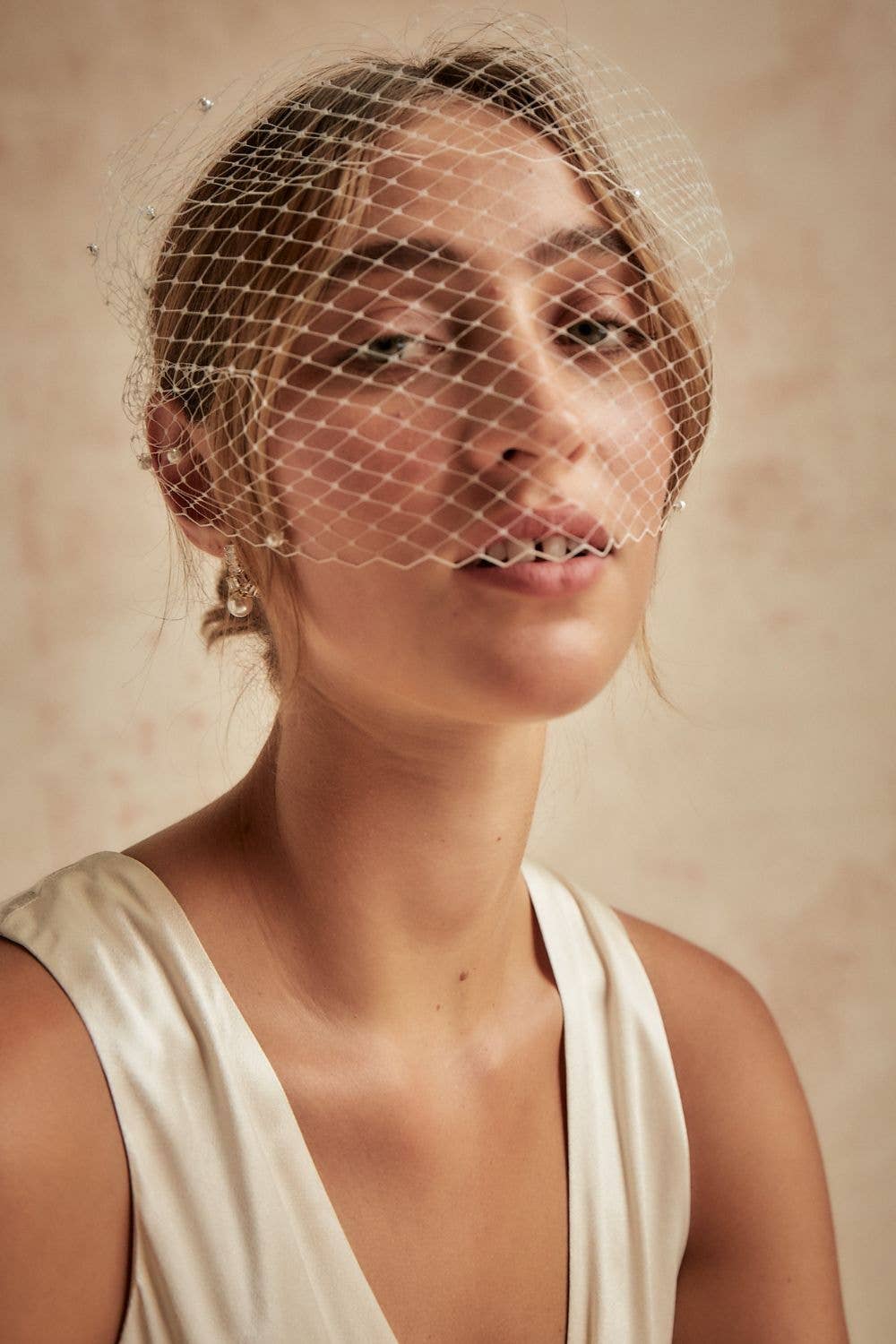 Dove Grey Accessories - Wholesale Veil – Women’s - PHOEBE BIRDCAGE VEIL2