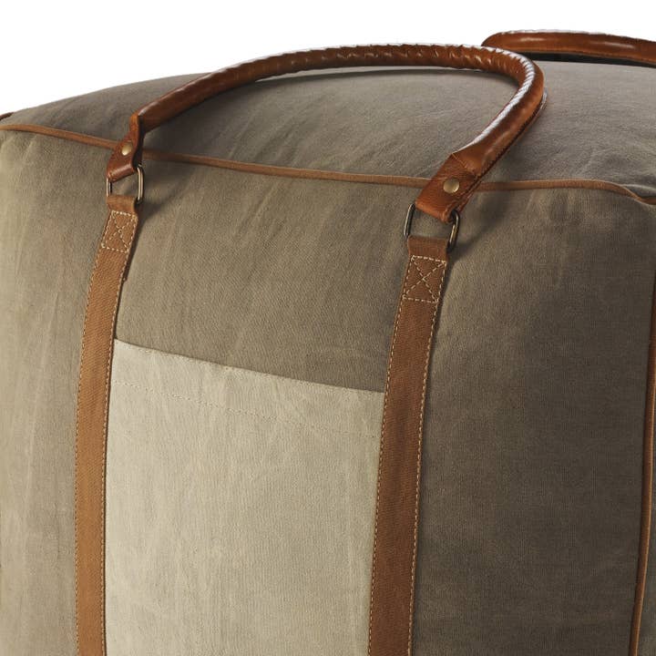 Multi Pouf carré bordé en coton et cuir fait main - Accent 20" en vente sur Faire4