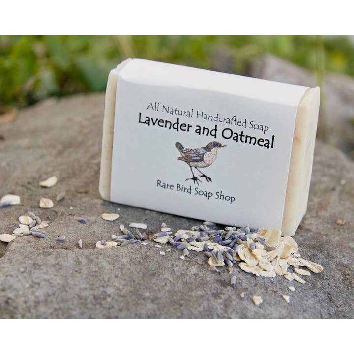 Savon Lavande et avoine pour la vente par Rare Bird Soap Shop