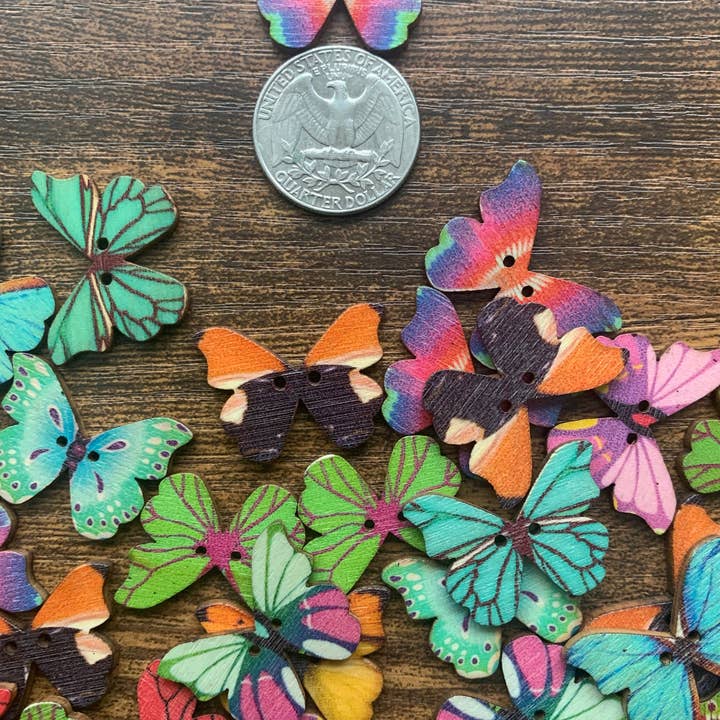 Magnifique Hearts - Wholesale Sewing button/snap - Wooden Butterfly Buttons - Perfect for Scrapbooking3