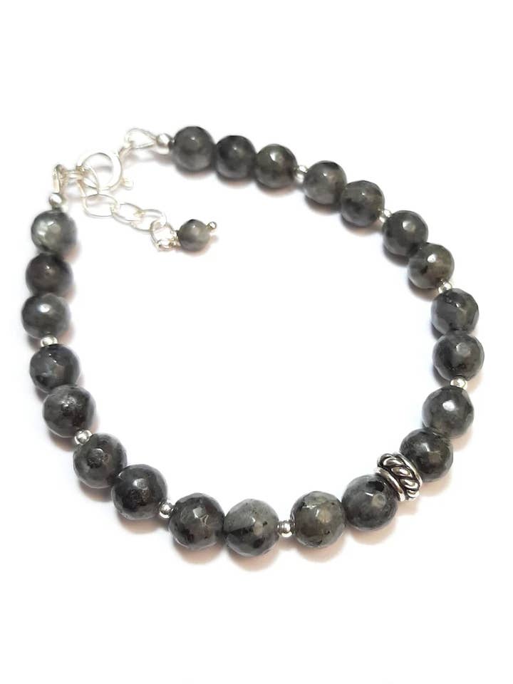 Black Labradorite and 925 Silver Marajó Bracelet for wholesale by Andréa Chereau