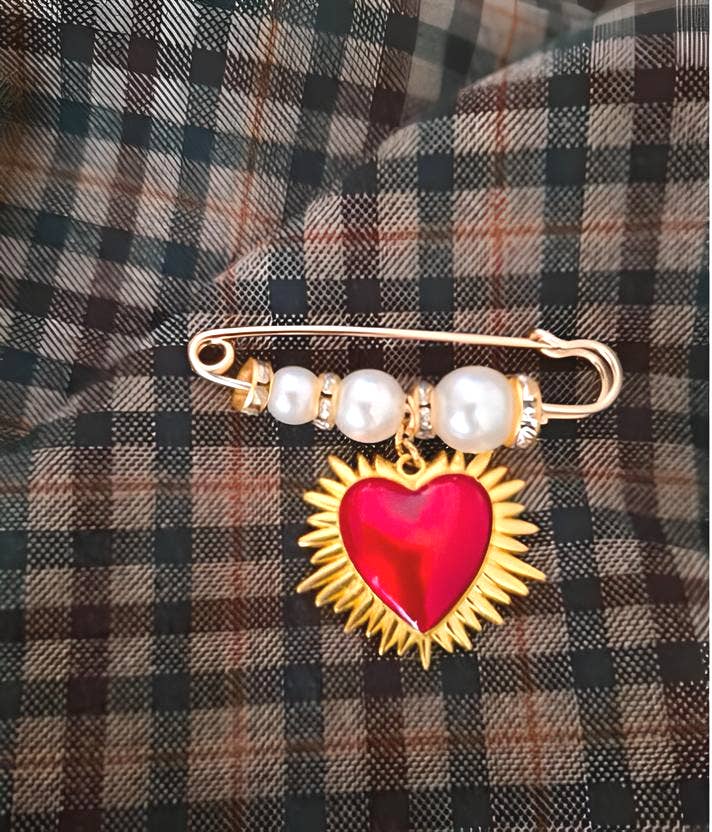 Wild & Free - Vendita all'ingrosso Spille - Spilla a forma di cuore rosso in stile vintage