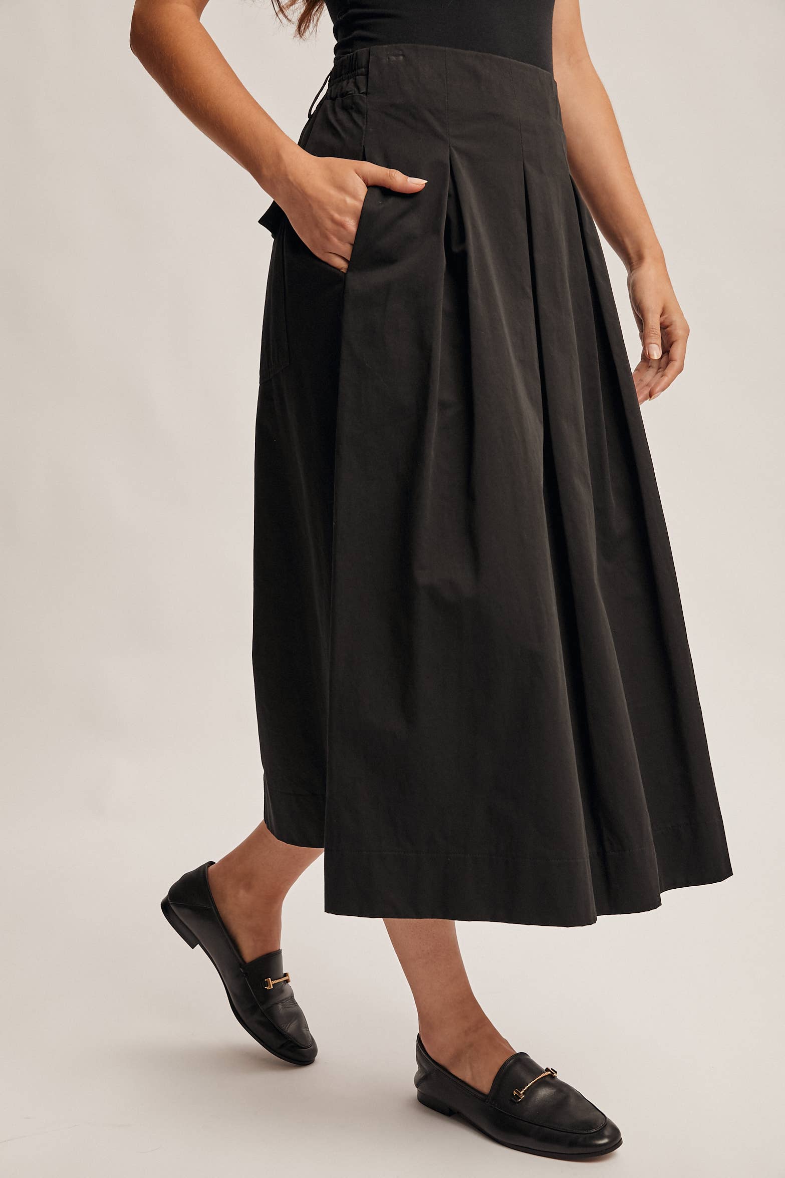 Forte – Engroshandel Nederdel - Dame – Plisseret A-line Midi Nederdel FSK00014