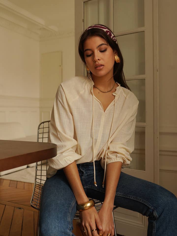 Light blouse with Tunisian collar and ties Q3043 for wholesale by IN APRIL 1986 - SAS IDK