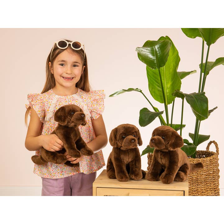Teddy Hermann – Großhandel Kuschel-/Plüschtier – Kind & Baby – Labrador sitzend dunkelbraun 25 cm - Plüschtier - Stofftier
