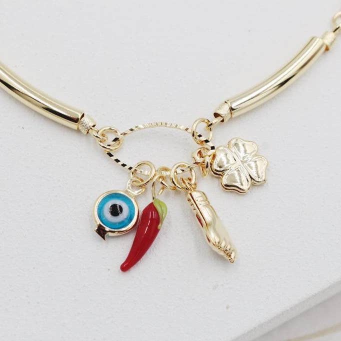 Cherie by Cherie - Vente Bracelets de cheville - Bracelet de cheville avec pendentifs en trèfle à quatre feuilles, mauvais œil, piment, main de Figa