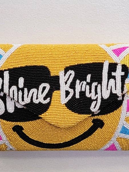 NUEVA LLEGADA BOLSO DE MANO BRILLANTE Y RESPLANDECIENTE CON ABALORIOS para venta al por mayor de Ricki designs