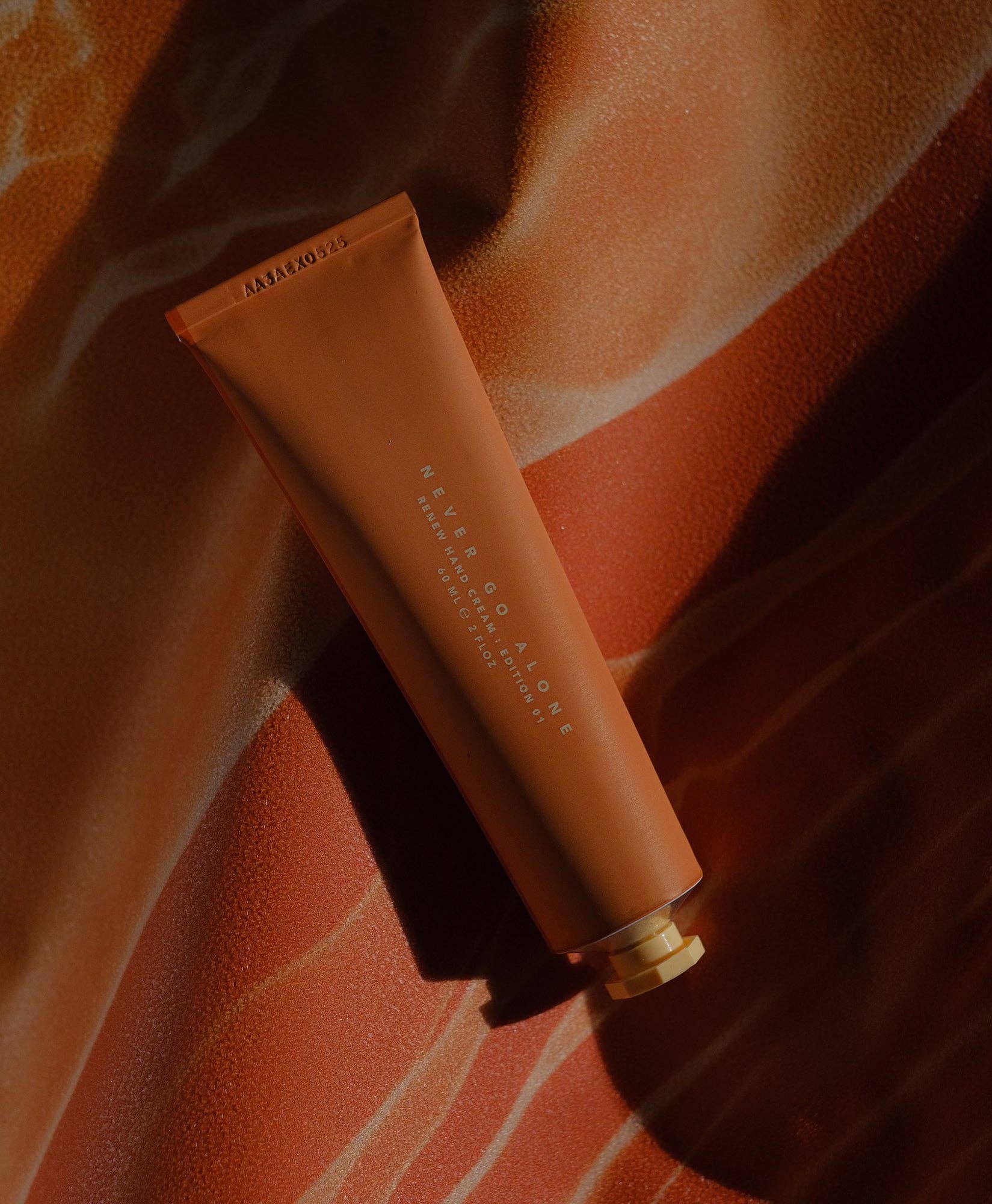 Never Go Alone – wholesale Hand cream/lotion – Renew Hand Cream6