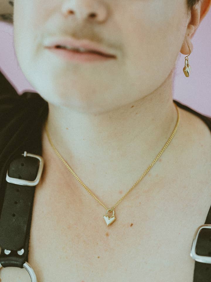 CHARMING Heart Choker for wholesale by Lord Violet