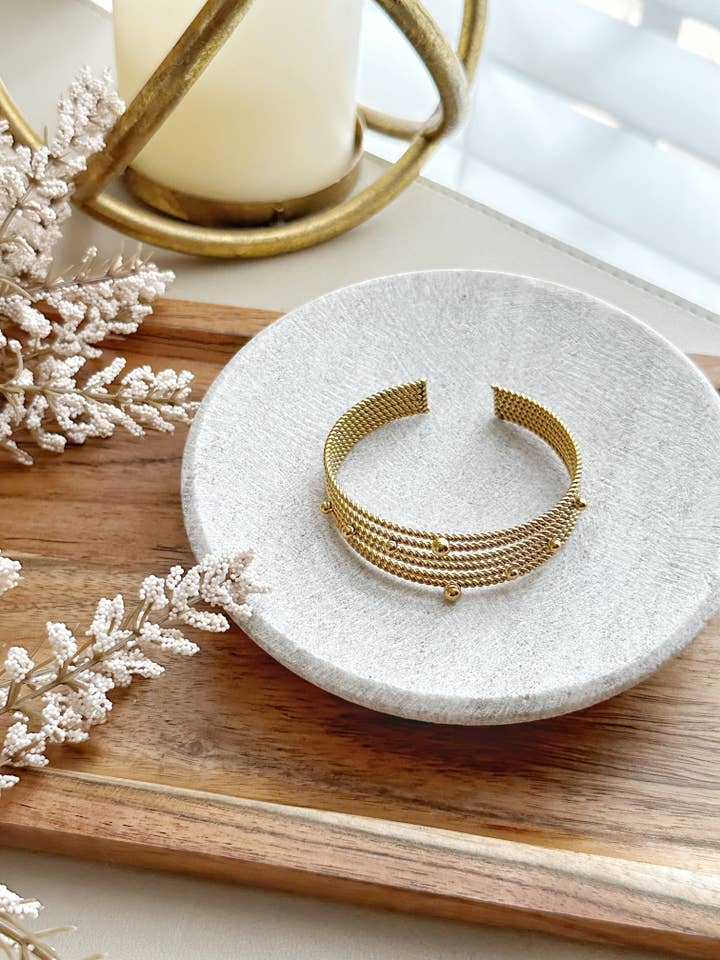 8404JB - Val vergoldetes Armreif-Armband für den Großhandel von Renee and Renae | Formerly The Katz Meow Creations