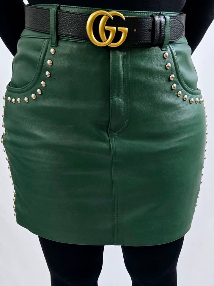 Gonna in pelle per la vendita all'ingrosso da parte di Dreamerz Shoes and Coats