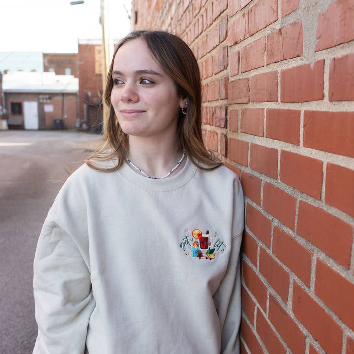 Get Lit, Mulled Wine - Molleton à col rond Heavy Blend™ pour la vente par Cinci Made Embroidery