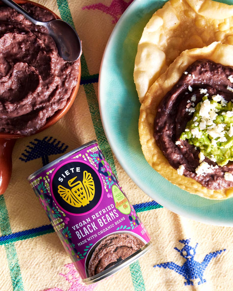 Siete Foods - Wholesale Beans - Vegan Refried Black Beans - 24 Pack1