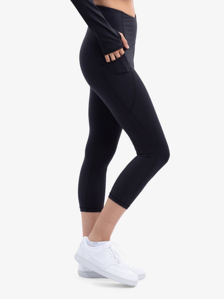 LEGGINGS CAPRI DE COMPRESSION POUR FEMMES - LIQUIDATION (6103C) pour la vente par BloqUV