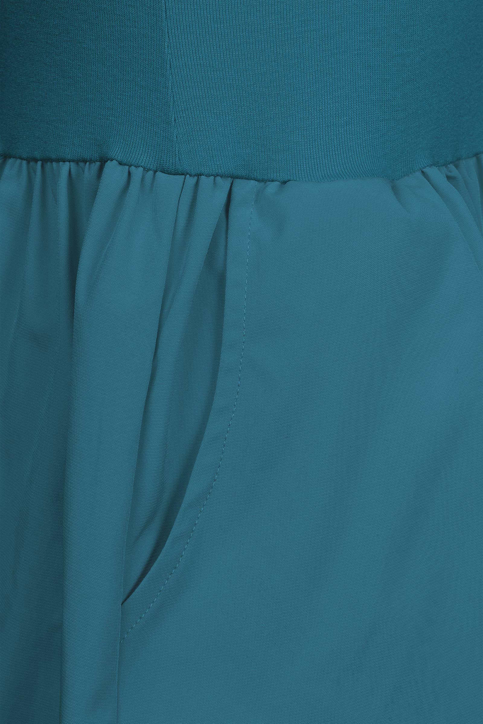 Naked Zebra – wholesale Dress – Women's – Sleeveless Neck Midi Dress5