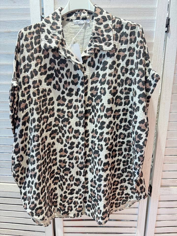 VICTORIA&ISAAC - Wholesale Button Down Shirt - Women's - Leopard Print Blouse - M1195 Leop3