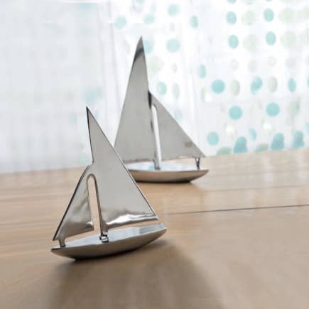 India Handicrafts Inc - Wholesale Decorative Figurine - Large Aluminum Sail Boat1