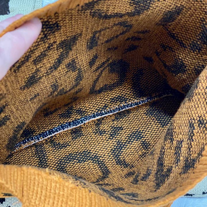 Bolsos de suéter con estampado de leopardo para venta al por mayor de Crazy Heifers Wholesale