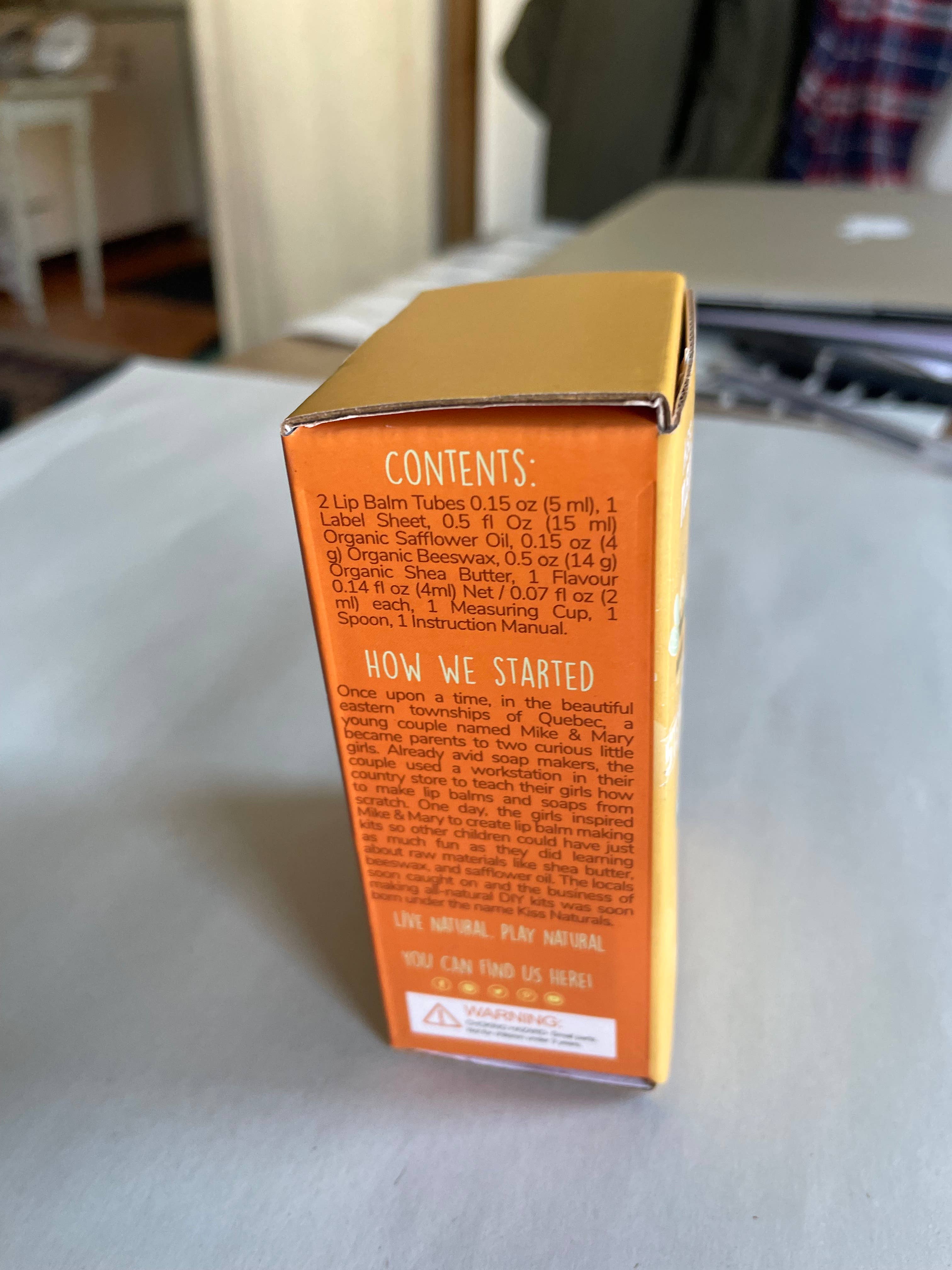 Earthy Good / Kiss Naturals - Vente Kit de bricolage - Kit de fabrication de baume à lèvres | 95 % sans plastique | Pack de 121