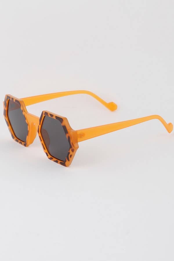 3AM BY H&D ACCESSORIES - Wholesale Sunglasses – Women's - Bright Tinted Hexagon Sunglasses1