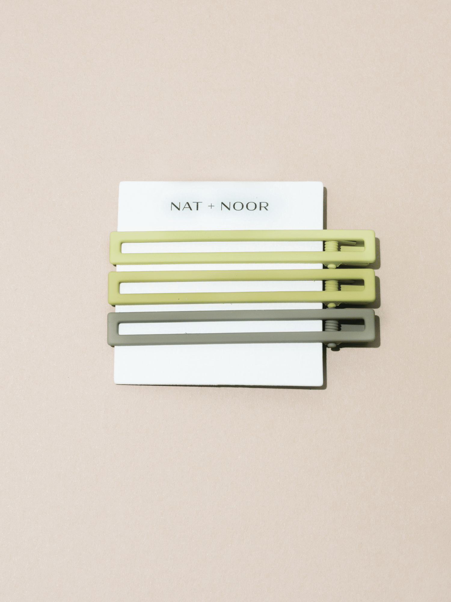 NAT + NOOR - Venta al por mayor Conjunto de accesorios para el pelo - Mujer - Set de 3 clips para cabello estilo aligator Yarrow en colores surtidos4