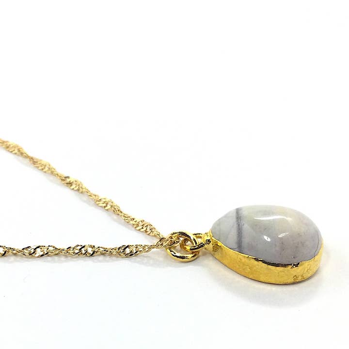 N21338 pour la vente par The Encore Fashion Group