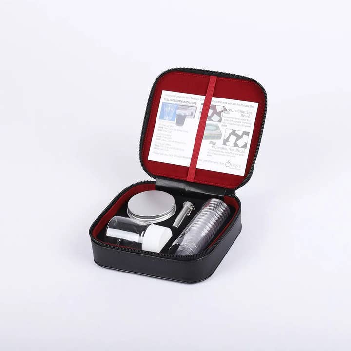 Swanson Christian Products - Vente Cartes religieuses - Ensemble de communion portable avec étui en simili cuir