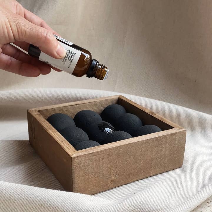 Atelier La Rouleuse - Wholesale Oil Warmer - ARÖMA - concrete essential oil diffuser4