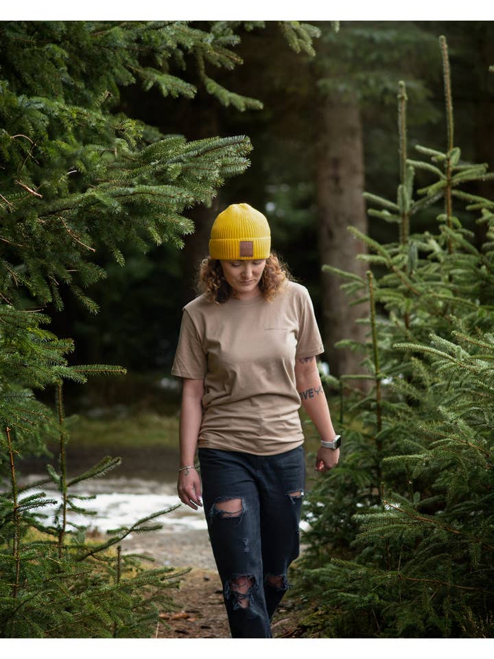 SHAMAN – wholesale T-shirts med screentryck – Unisex – Backpacking t-shirt - äventyrsskjorta