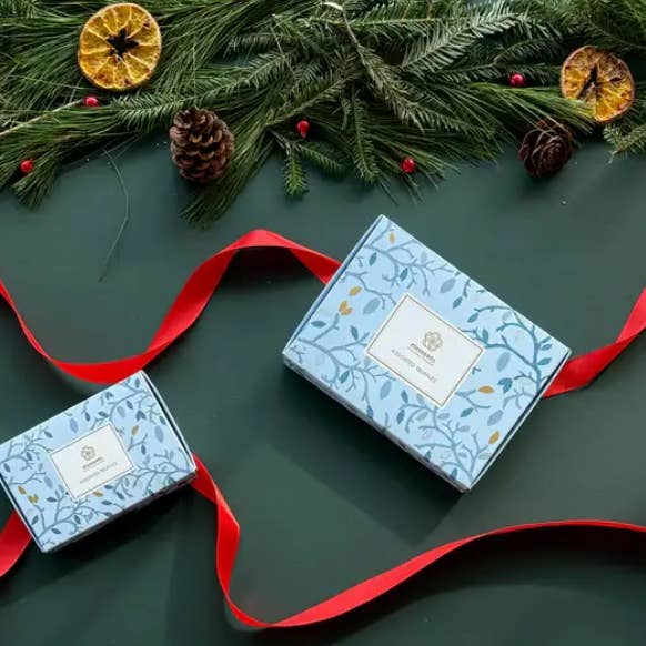 Elements Truffles - Vendita all'ingrosso Confezioni di cioccolatini - Tartufi al Cioccolato - Scatola da 8 per Regali2