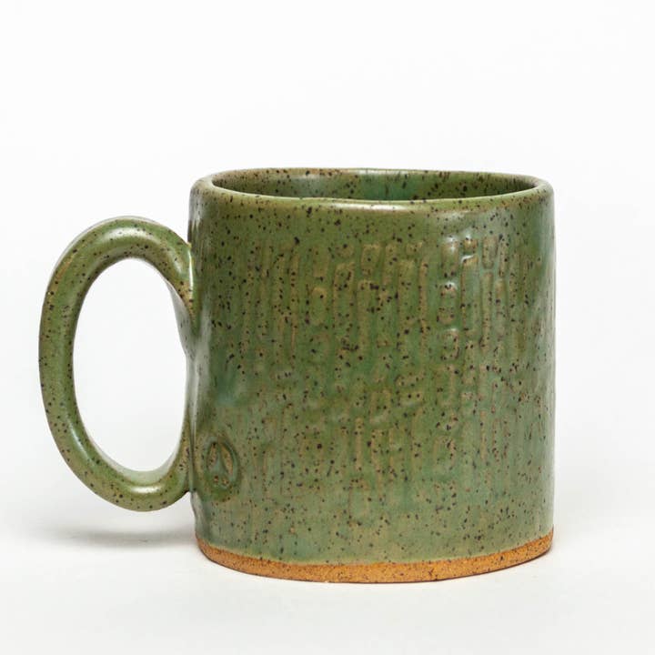 White Squirrel Clayworks - Venta al por mayor Taza - Taza verde de cerámica hecha a mano en Ohio con ardilla blanca de 10 oz2